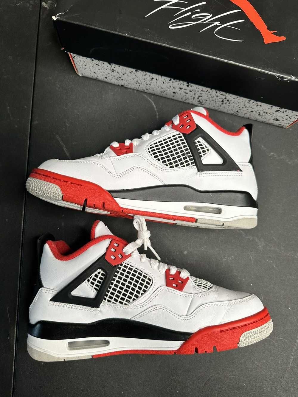 Jordan Brand × Nike Jordan 4 Fire red gs - image 2