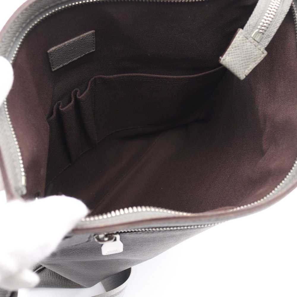 Louis Vuitton Sasha Taiga Shoulder Bag Leather Gr… - image 3