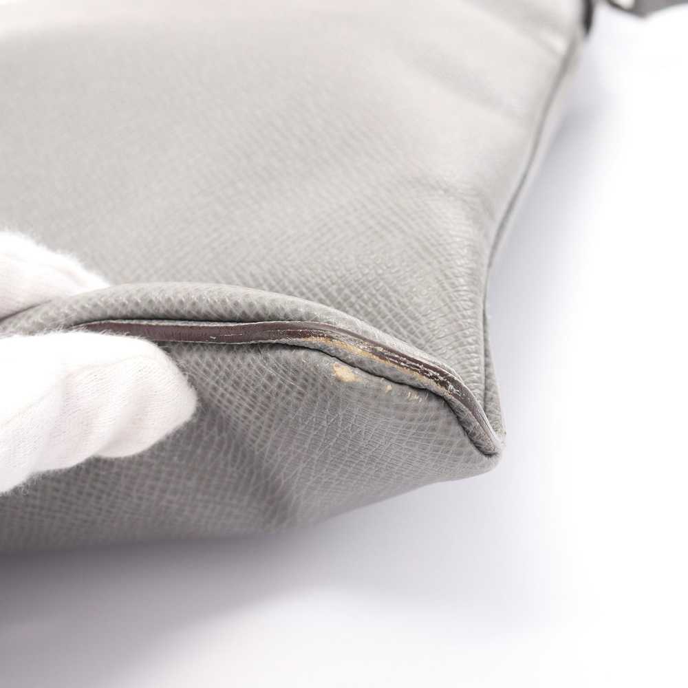 Louis Vuitton Sasha Taiga Shoulder Bag Leather Gr… - image 6