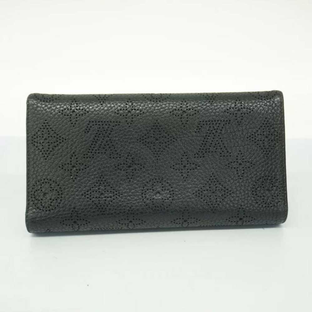 Louis Vuitton Mahina leather wallet - image 7