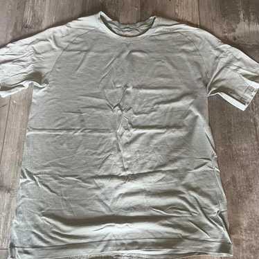 Men’s Lululemon Shirt size large - image 1