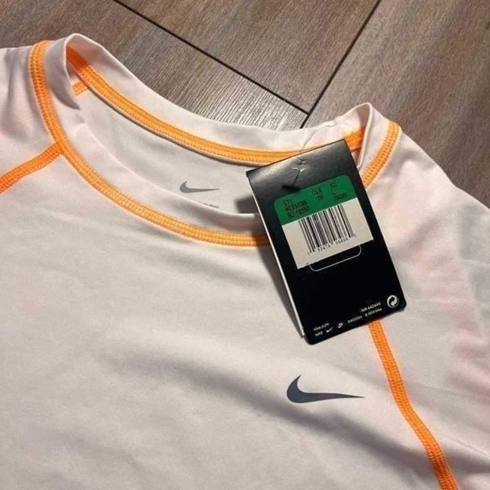 NWT Nike White Athletic Workout Shirt Men Large B… - image 2
