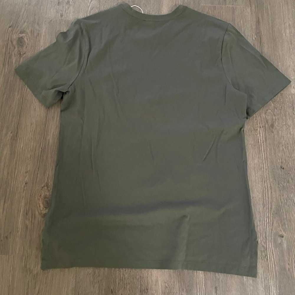 Vince new without tags men's t shirt olive green … - image 8