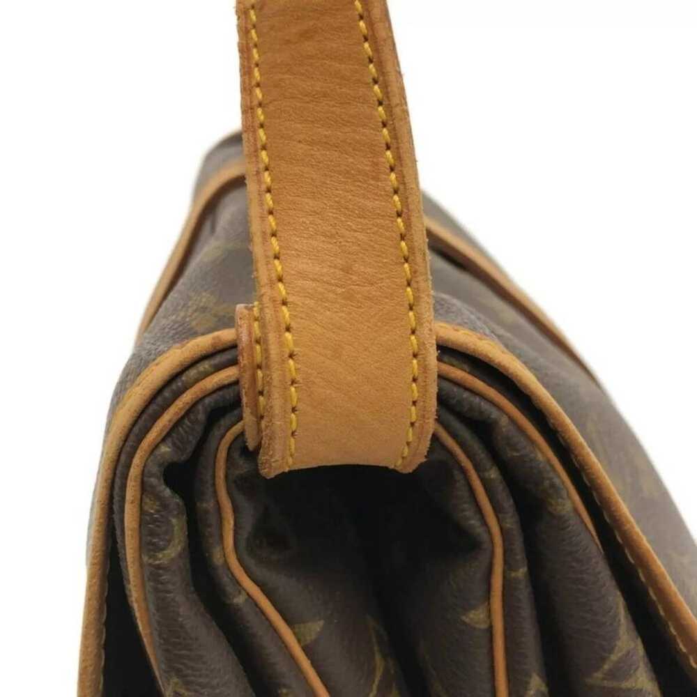 Louis Vuitton Saumur leather handbag - image 4