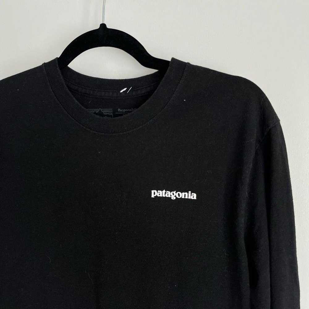 NWOT Patagonia Mens Logo Black Longsleeve Shirt - image 2