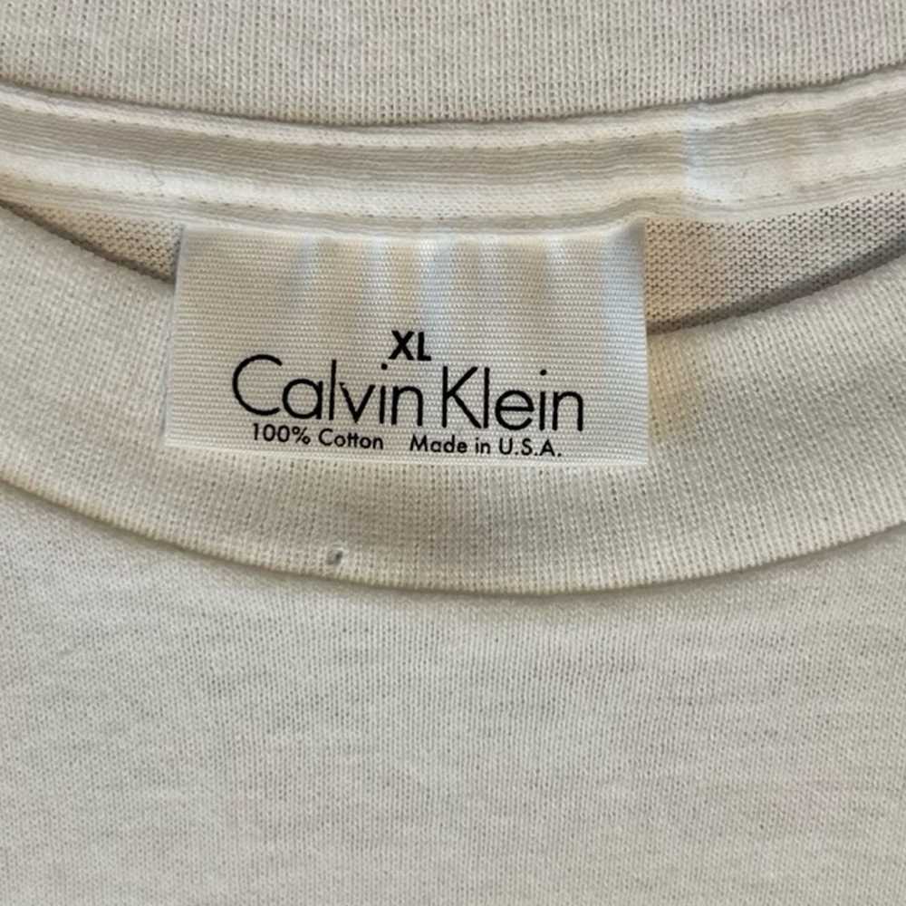 Vintage Calvin Klein T-shirt - image 5