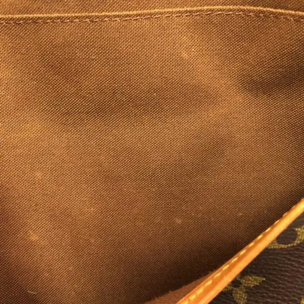 Louis Vuitton Saumur leather handbag - image 12