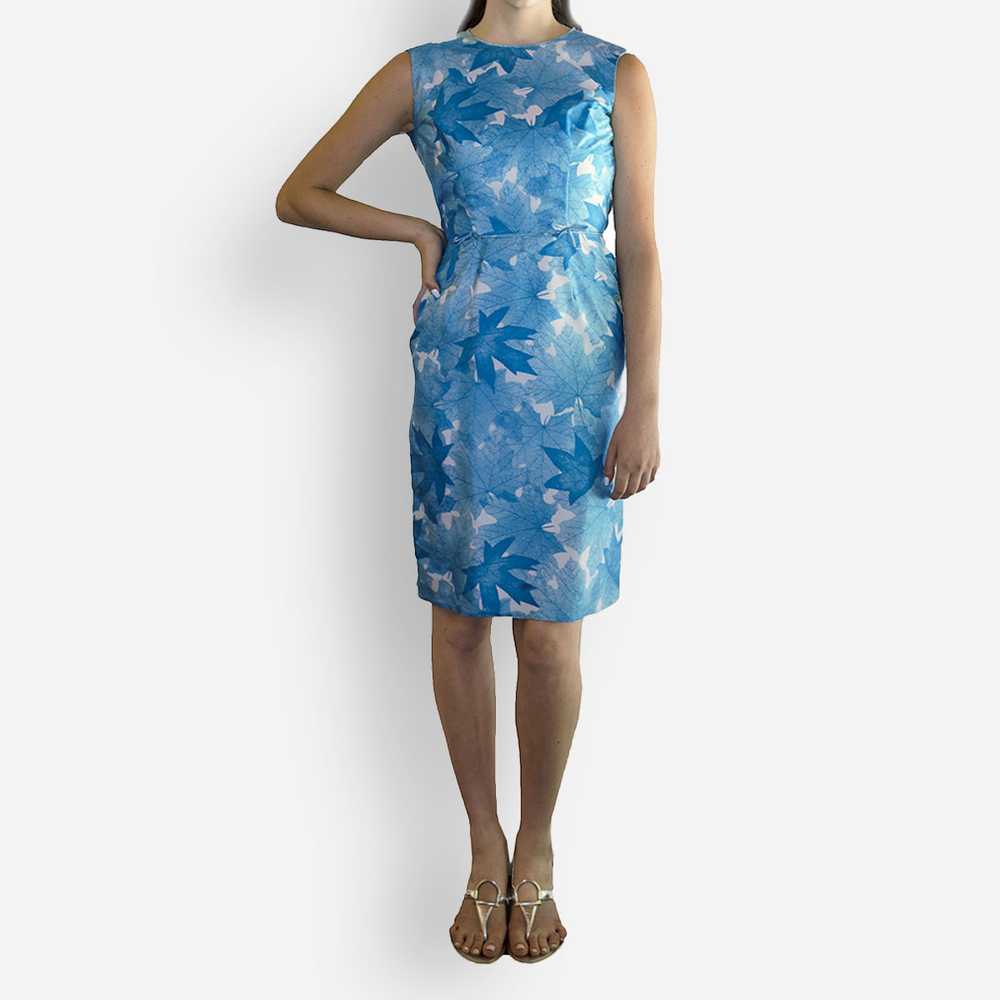 Vintage 1960s Sleeveless Dress, Blue & White Flor… - image 5