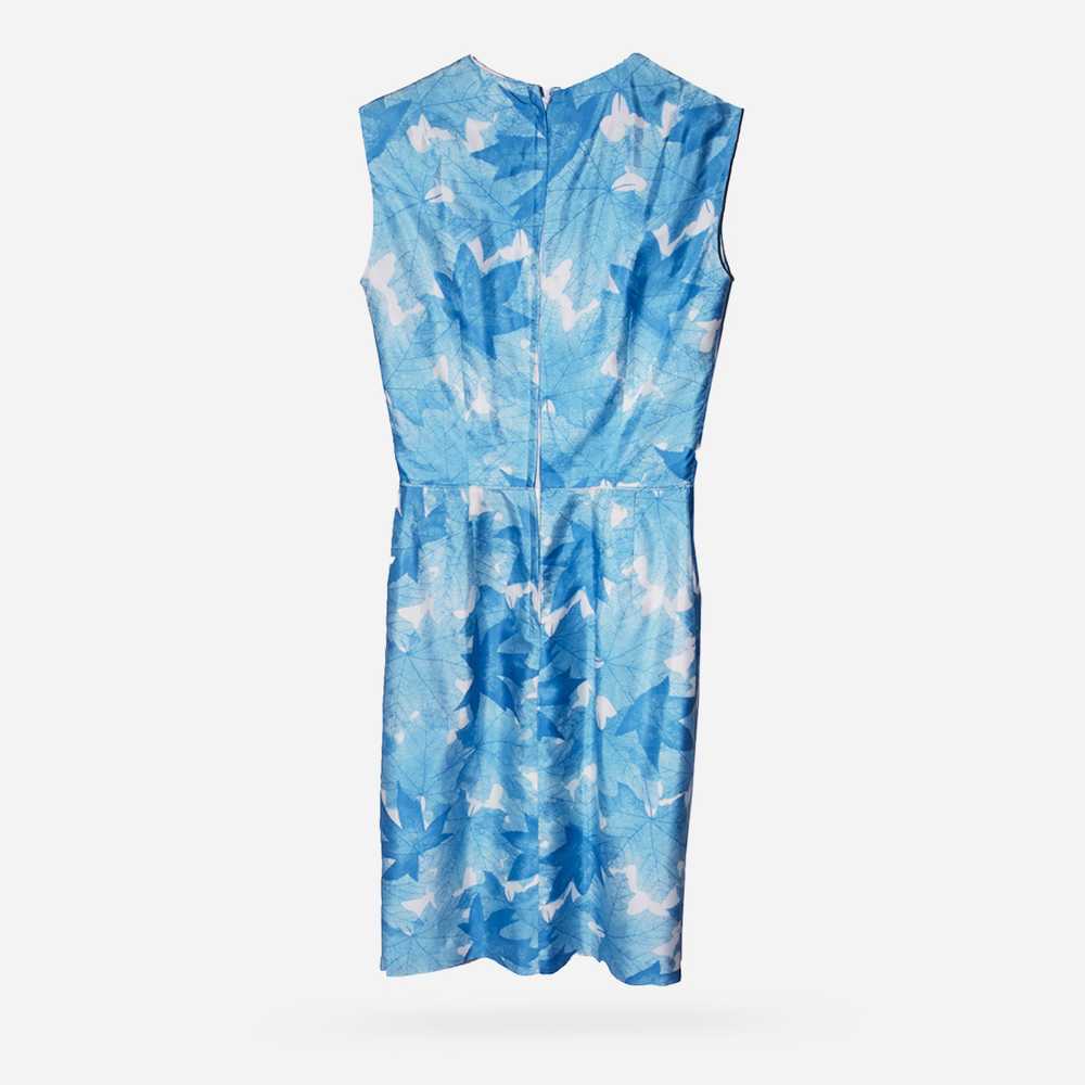Vintage 1960s Sleeveless Dress, Blue & White Flor… - image 6