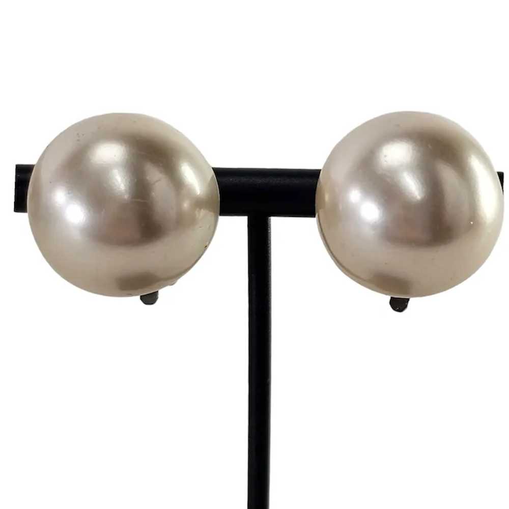 Vintage Faux Pearl Clip Button Earrings Large Pea… - image 4