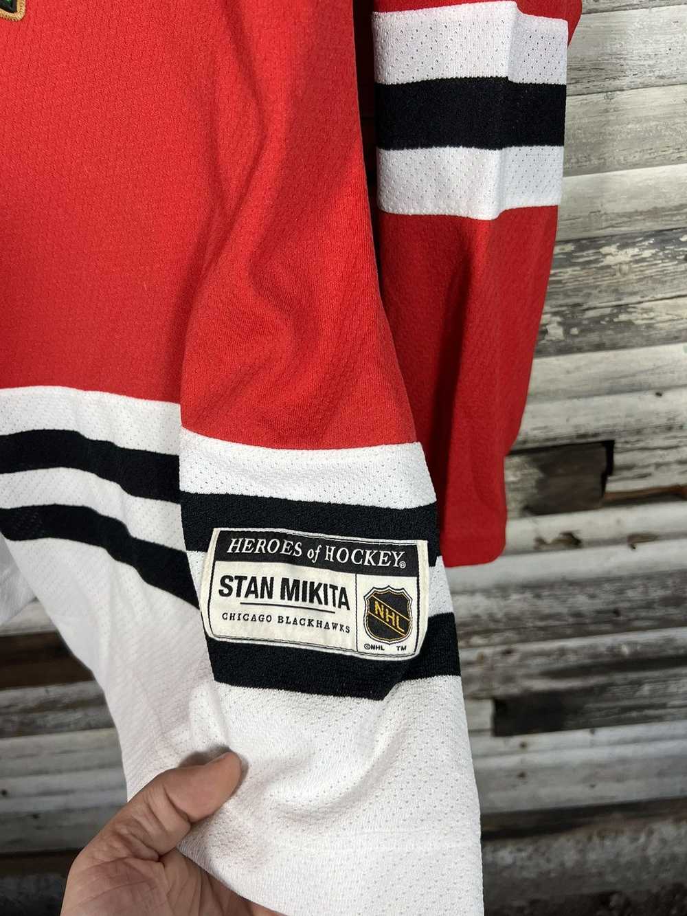 Ccm × Streetwear Men's Stan Mikita Chicago Blackh… - image 4