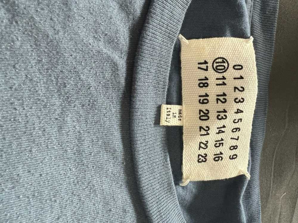 Maison Margiela Maison Margiela Tee Blue Sz 52 - image 2