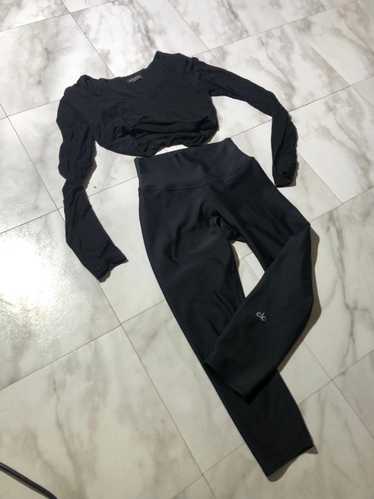 Alo Alo gym workout outfit leggings naked wardrope