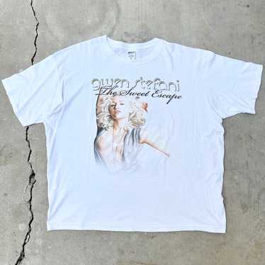 Vintage Gwen Stefani T-Shirt - image 1