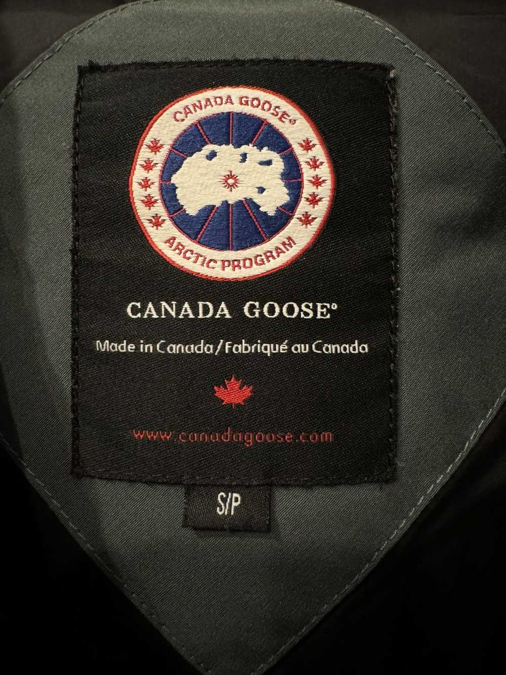 Canada Goose Canada Goose Chateau Parka - image 3