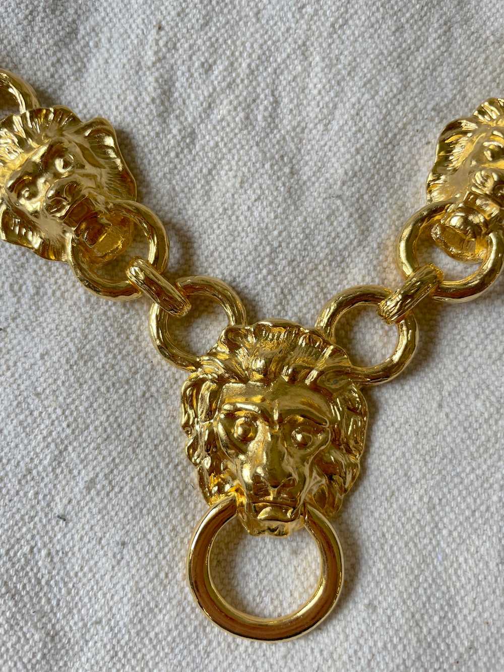 1980s gold lion necklace / 80s status print style… - image 3