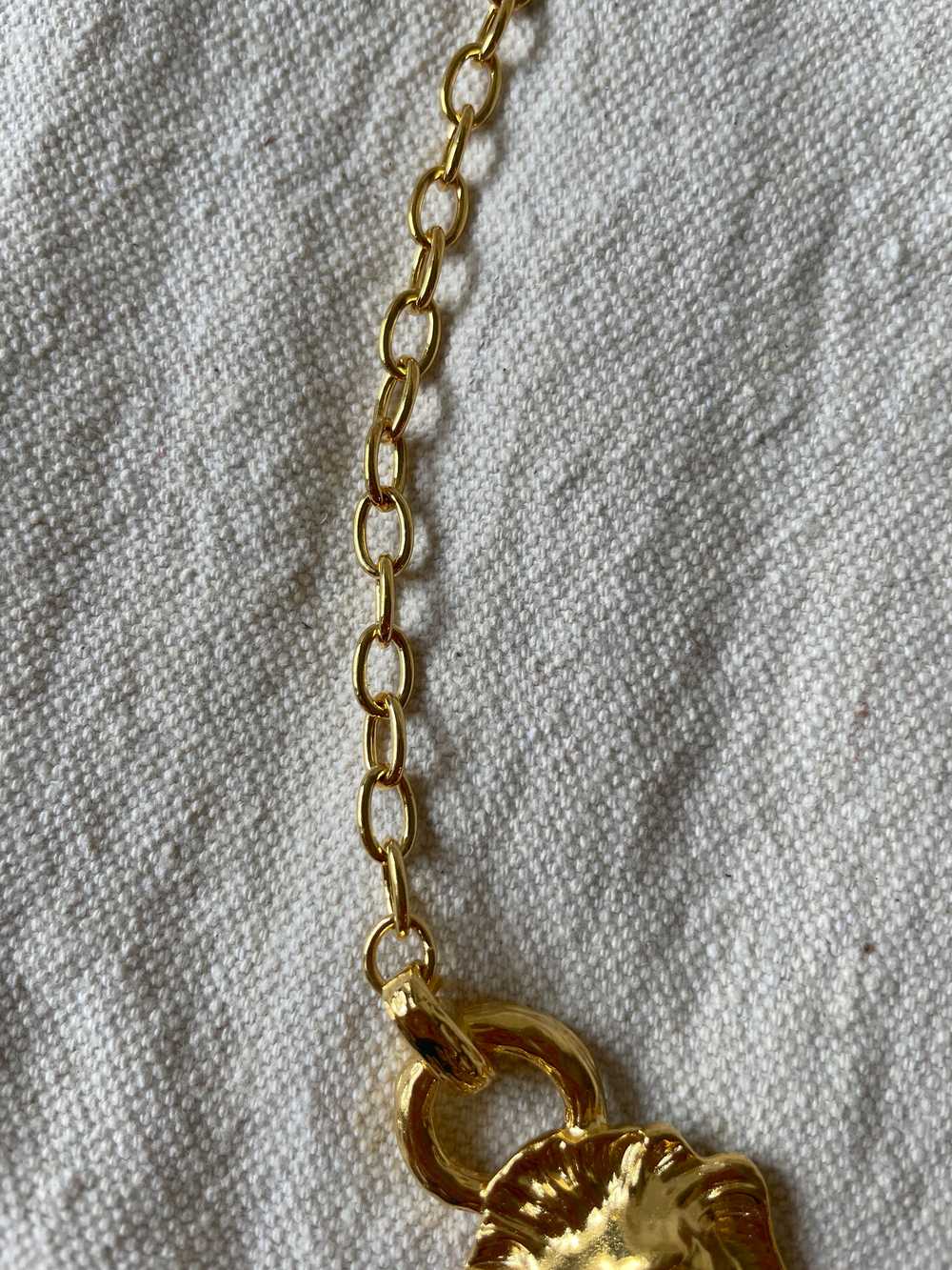 1980s gold lion necklace / 80s status print style… - image 5