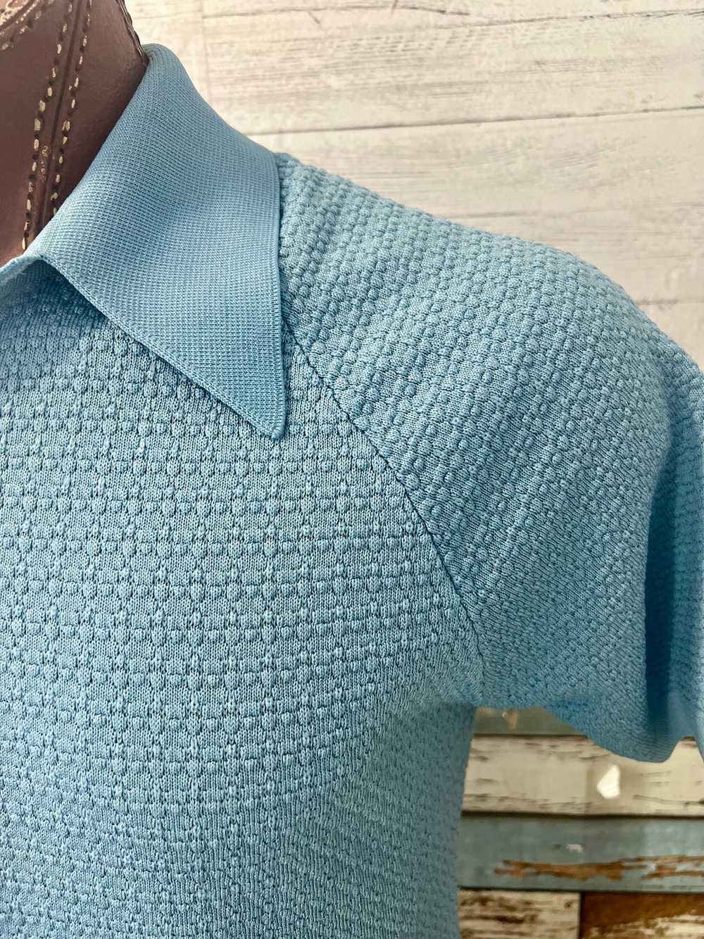 60’s Light Blue Texture Trim Short Sleeve Knit By… - image 4