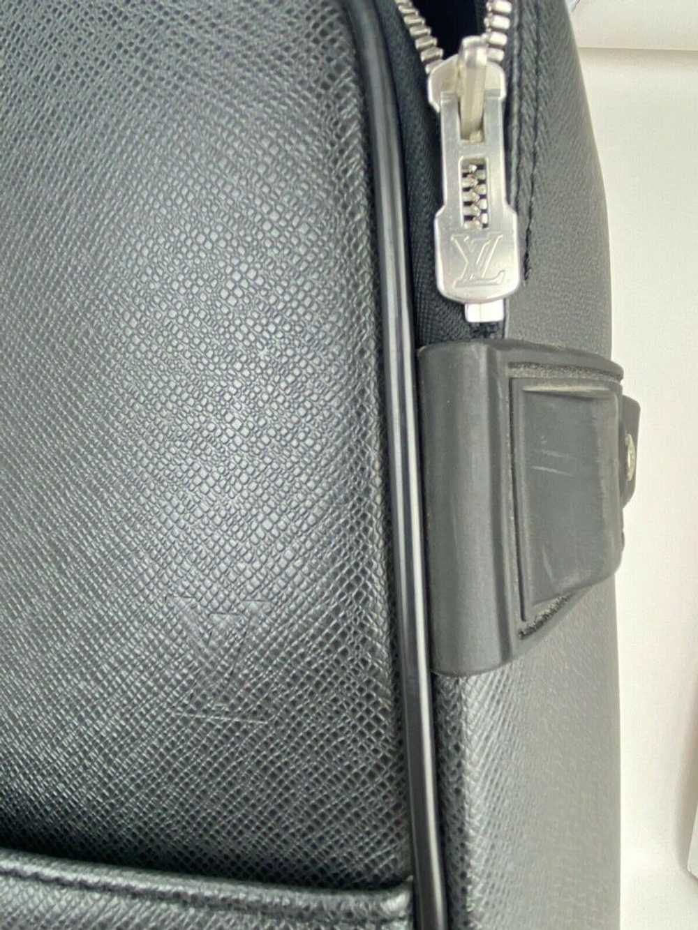 LOUIS VUITTON Luggage Taiga Pegase 60 Ardoise Rol… - image 10