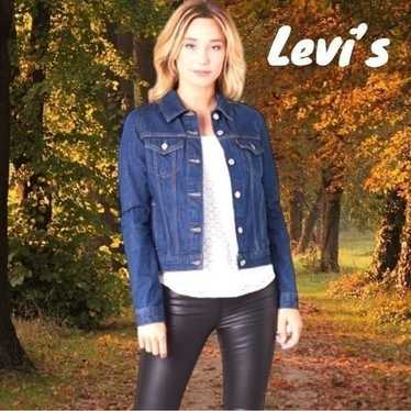 Levi’s original trucker denim jacket! New