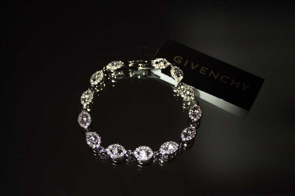 Givenchy × Luxury × Streetwear Givenchy Bracelet - image 3