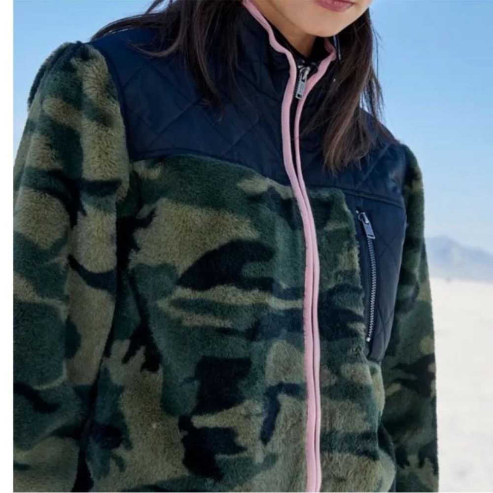 Rails Wesley Green Camo Black and Pink Zip Up Jac… - image 3