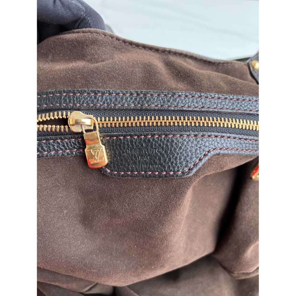 Louis Vuitton Mahina leather handbag - image 12