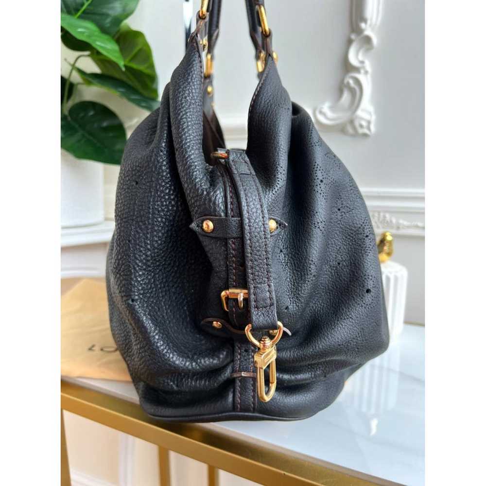 Louis Vuitton Mahina leather handbag - image 9