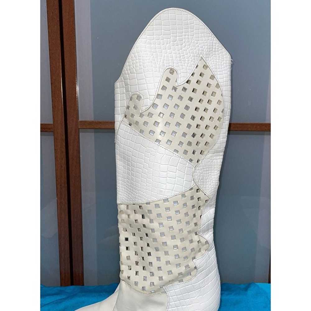 Vintage White Leather Perforated Alligator Emboss… - image 12