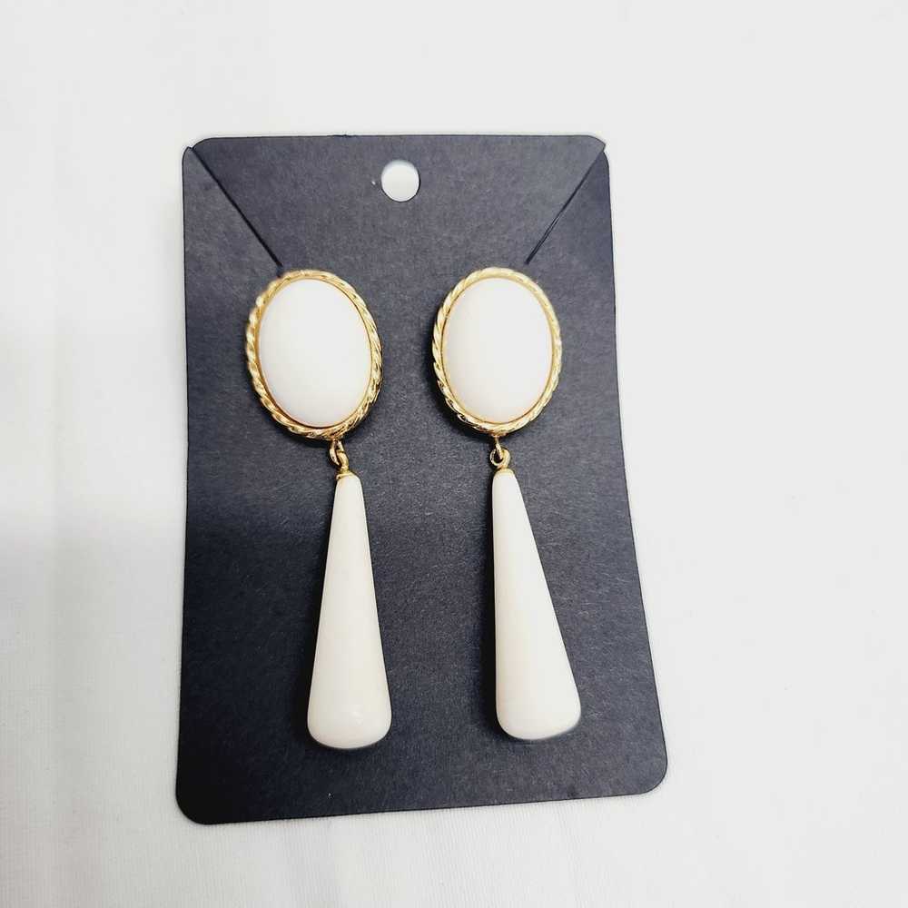 Vintage Givenchy White Tear Drop With Gold Tone S… - image 1