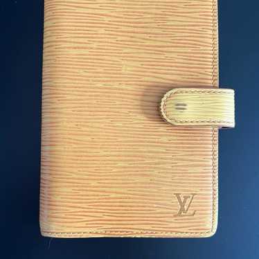 Authentic Louis Vuitton small agenda - image 1