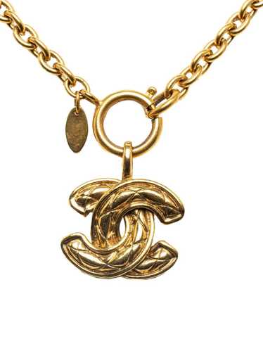 CHANEL Pre-Owned 1970-1980 CC Quilted Pendant cos… - image 1