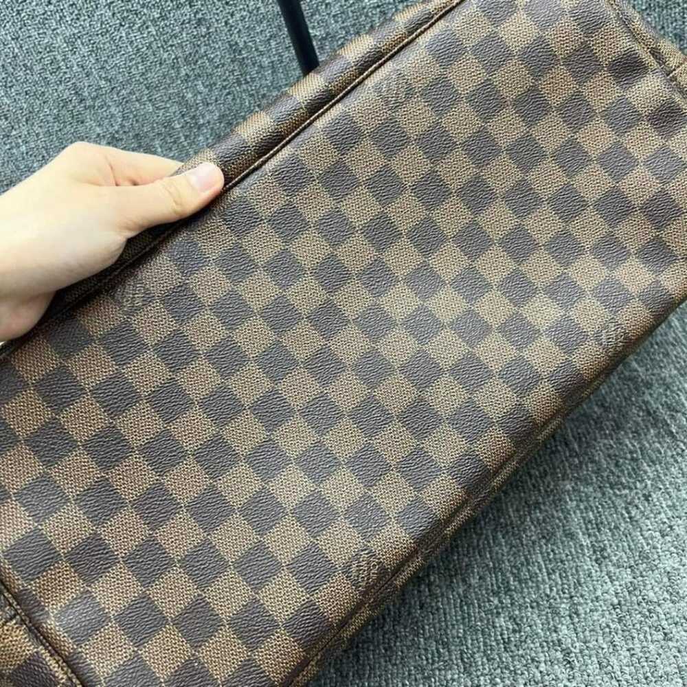 Louis Vuitton Neverfull leather tote - image 7