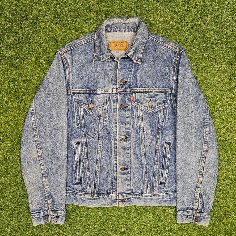 Vintage Levis Denim Jacket Type iii Size 38R truc… - image 1
