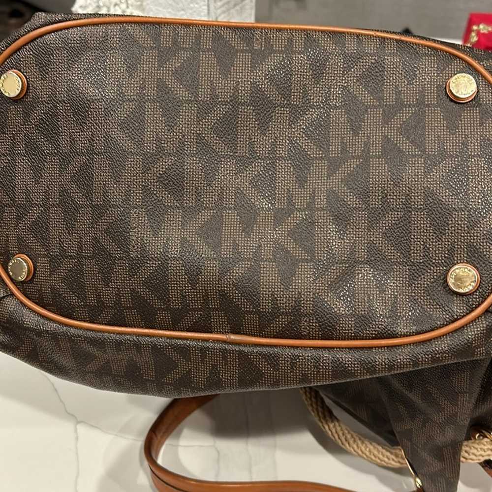 Michael Kors handbag w/rope drawstring & leather … - image 10