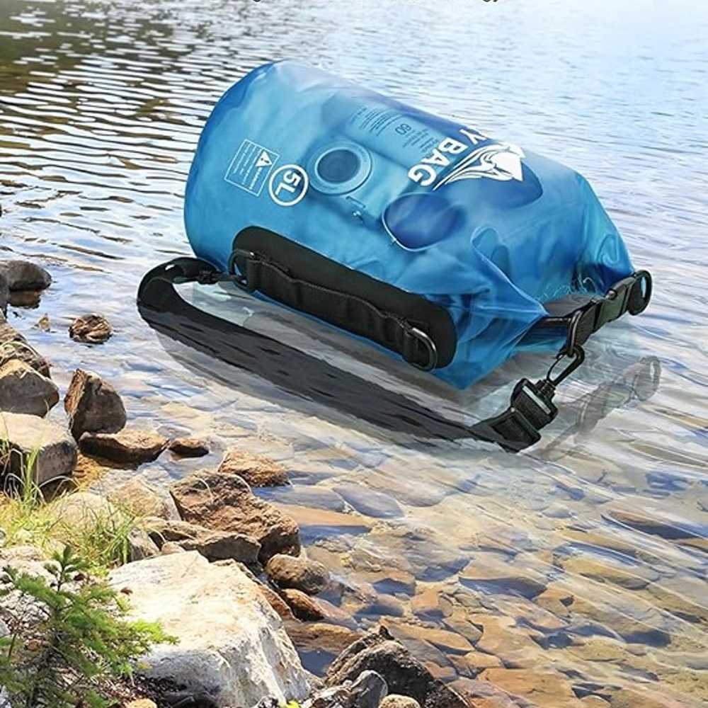 Waterproof dry bag 30L - image 1