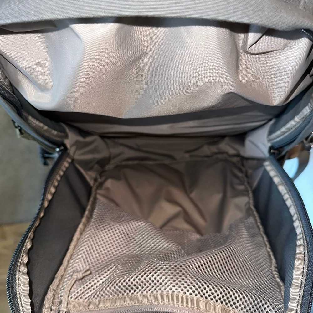 Fjallraven raven 28 grey backpack - image 6