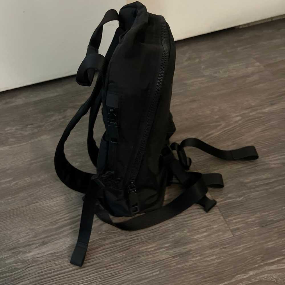 Tumi backpack - image 2