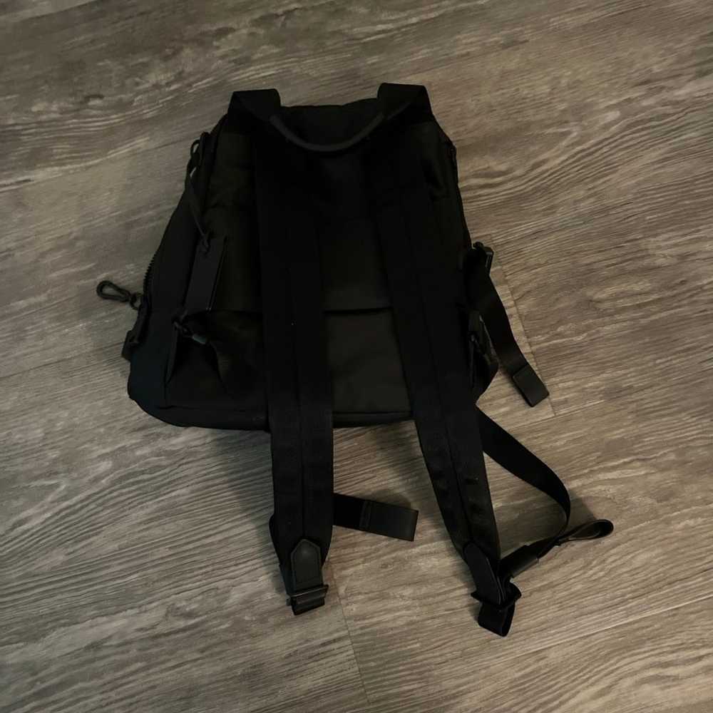 Tumi backpack - image 4
