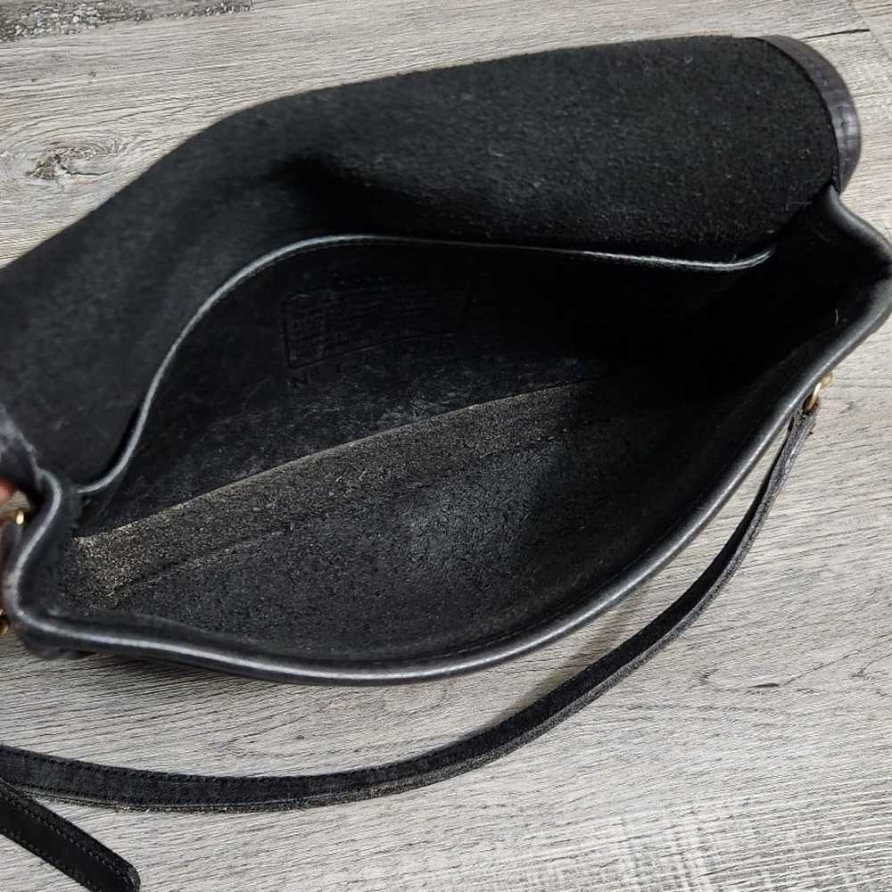 Vintage Coach Leather Crossbody bag - image 10