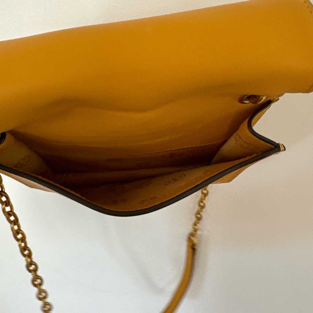 Tory Burch
Alexa Convertible Leather Shoulder Bag - image 9