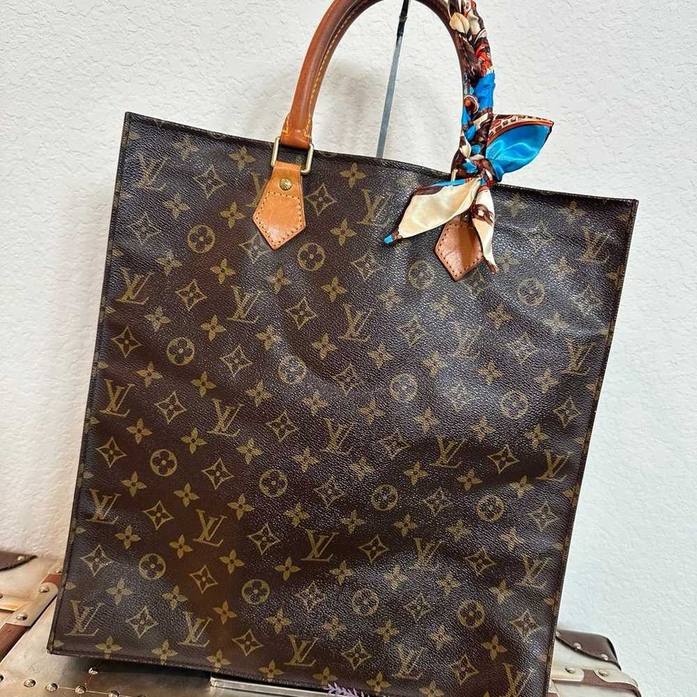 Louis Vuitton Sac Plat GM Monogram Handbag - image 4