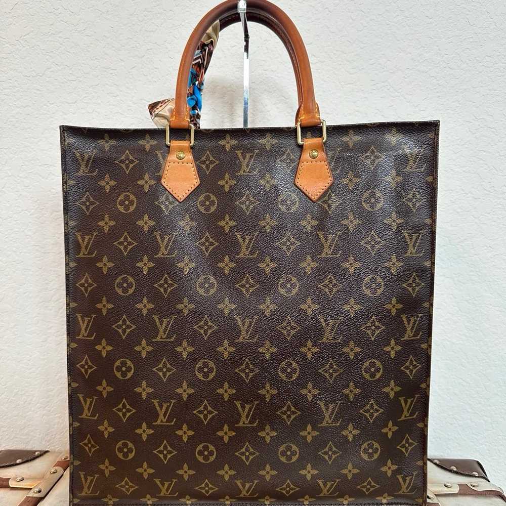 Louis Vuitton Sac Plat GM Monogram Handbag - image 5