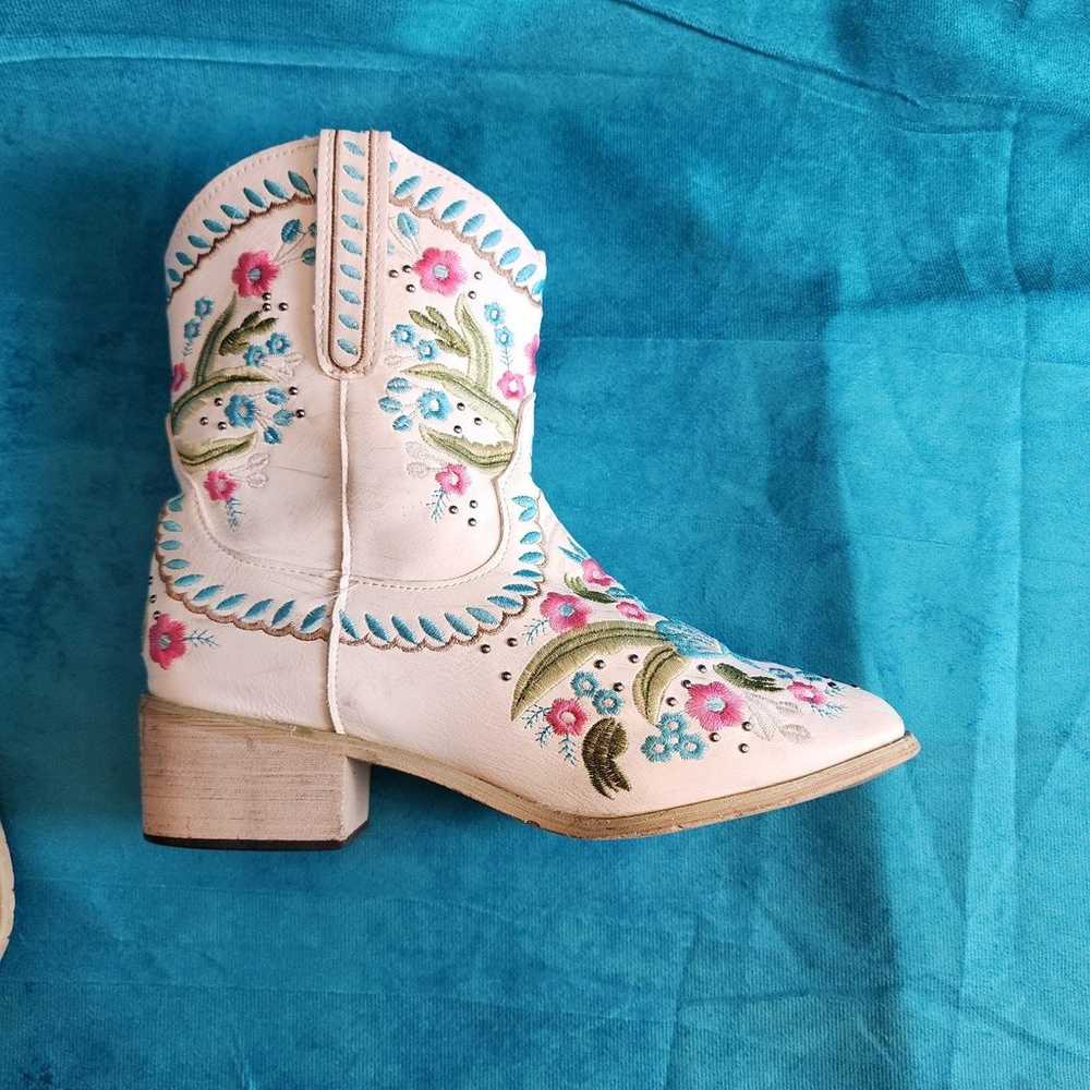 Women's Western Floral cowboy boot - image 8