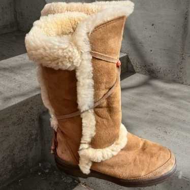 UGGS Ladies Mid-Calf, Shearling Lined Boots / SZ:… - image 1