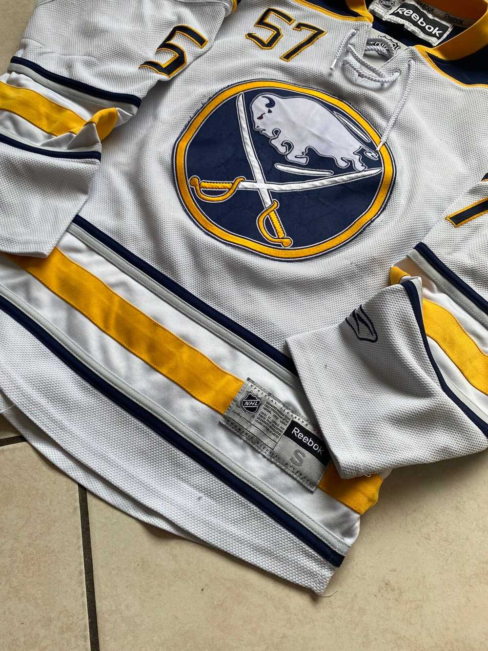 NHL × Vintage 00’s Buffalo Sabres Stitched Hockey… - image 2
