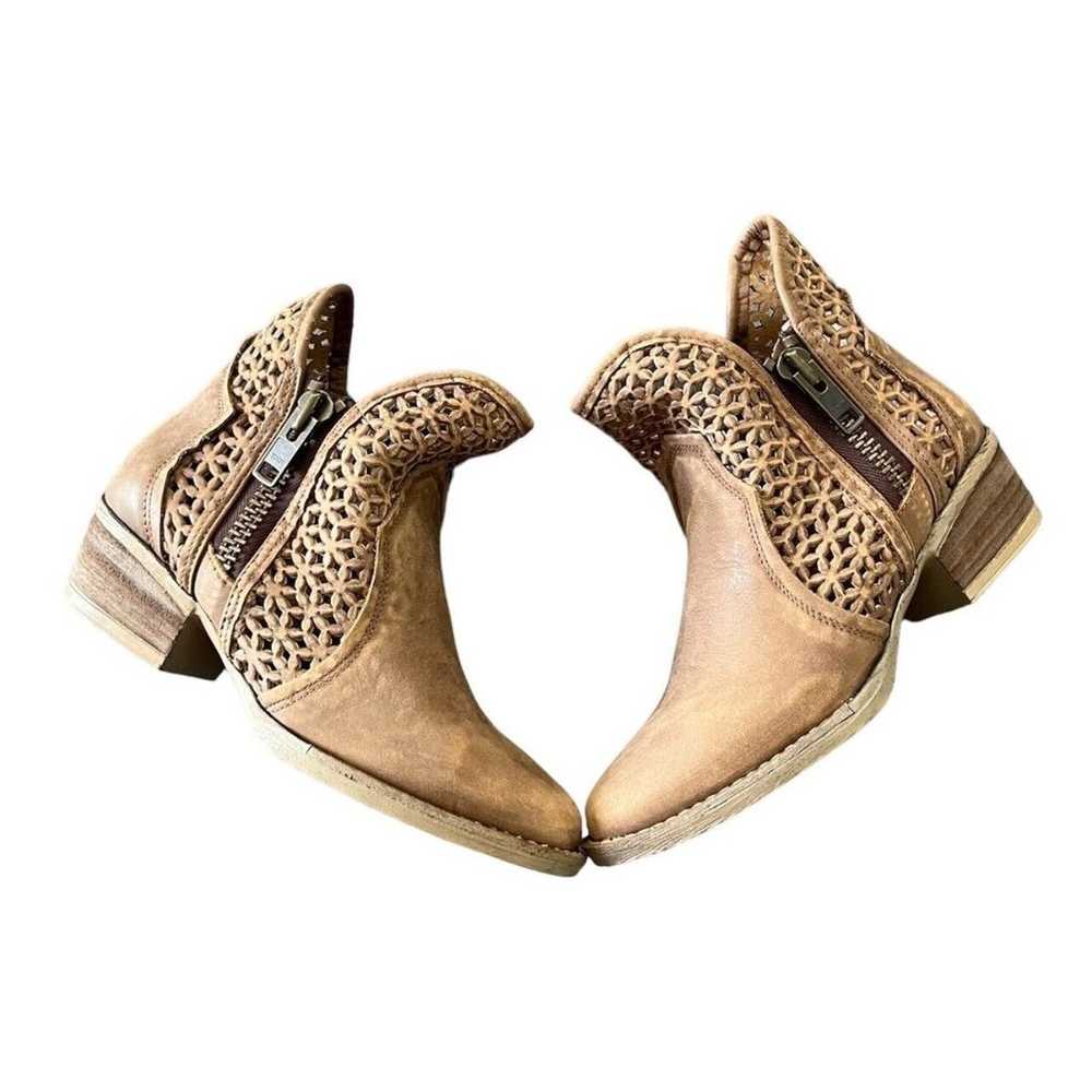 Circle G Corral Boots Cut Out Short Western Boots - image 1