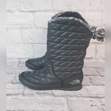 The North Face black puffer boots black size 7 wo… - image 1