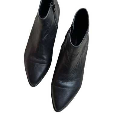 Catherine Malandrino Black leather “Mesta” booties