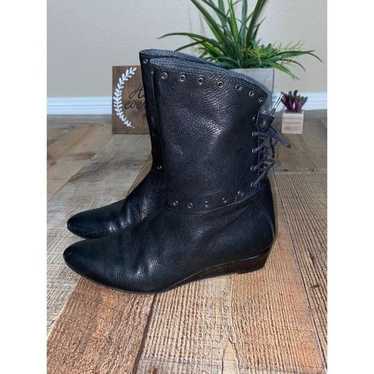 Stuart weitzman black leather booties